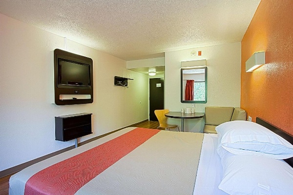 Motel 6-East Brunswick, NJ image 7